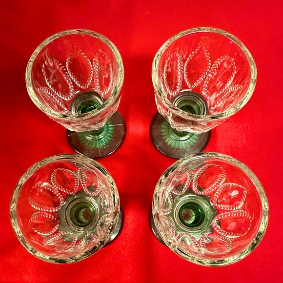 FOSTORIA/ Avon Cordial Glasses X 4 - Picture 4 of 5